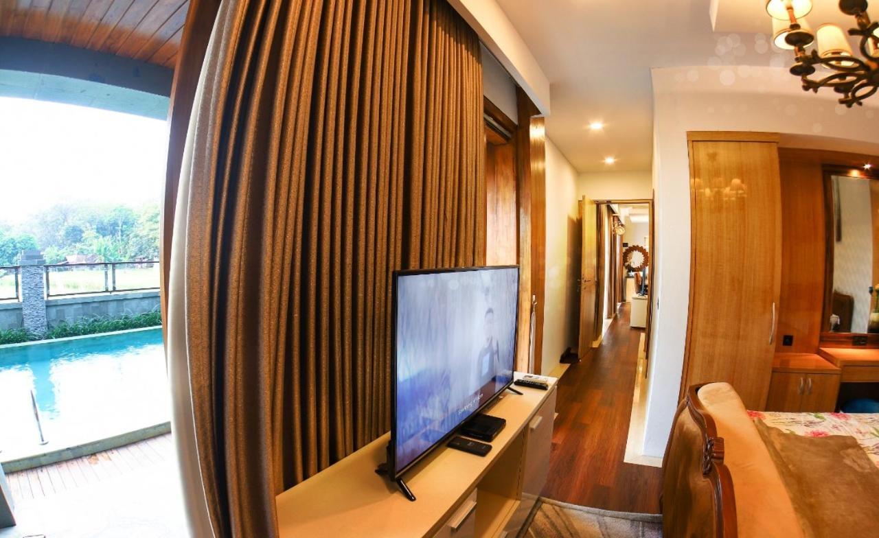 Joglo Jawa Jepara Exterior foto