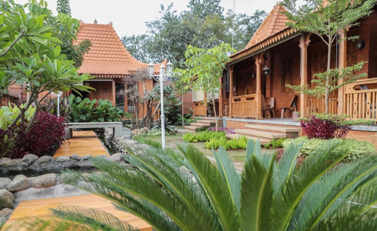 Joglo Jawa Jepara Exterior foto