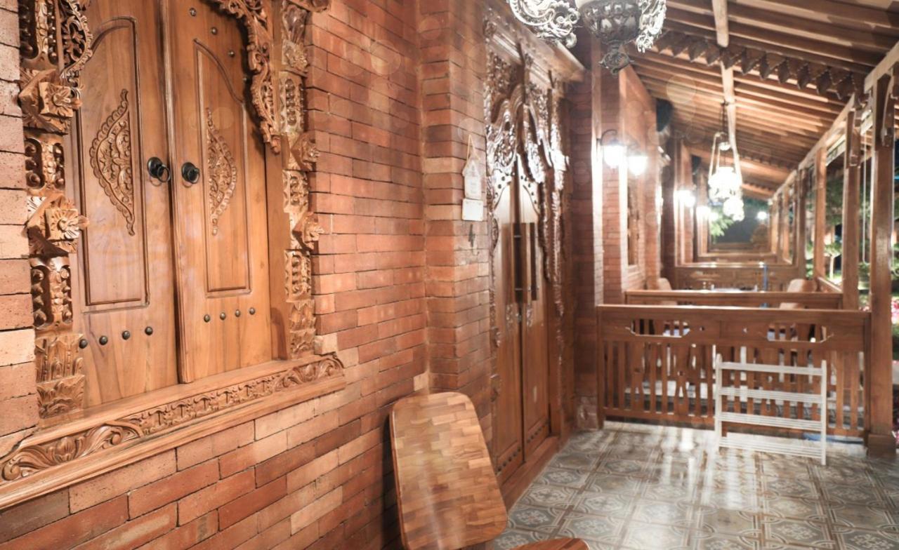 Joglo Jawa Jepara Exterior foto